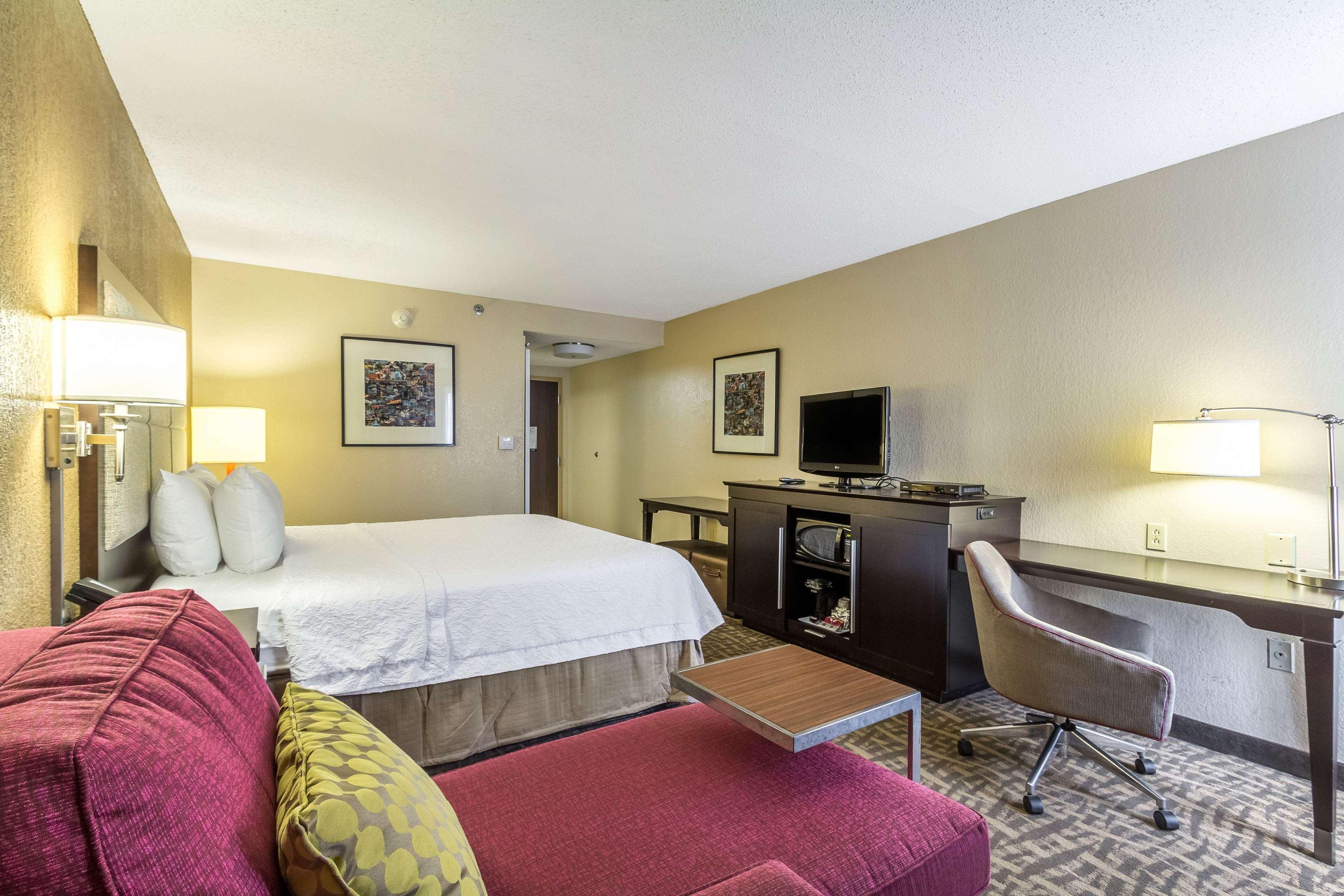 Hampton Inn Jackson Pearl Intrntl Airport מראה חיצוני תמונה