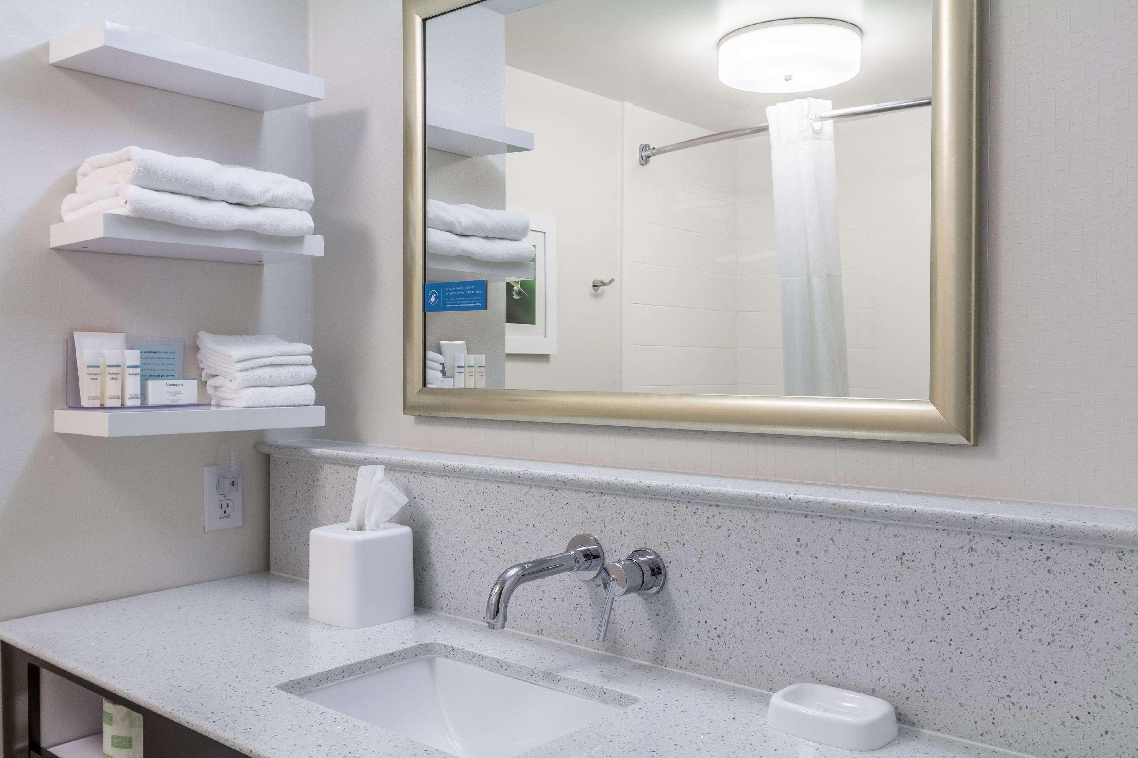 Hampton Inn Jackson Pearl Intrntl Airport מראה חיצוני תמונה