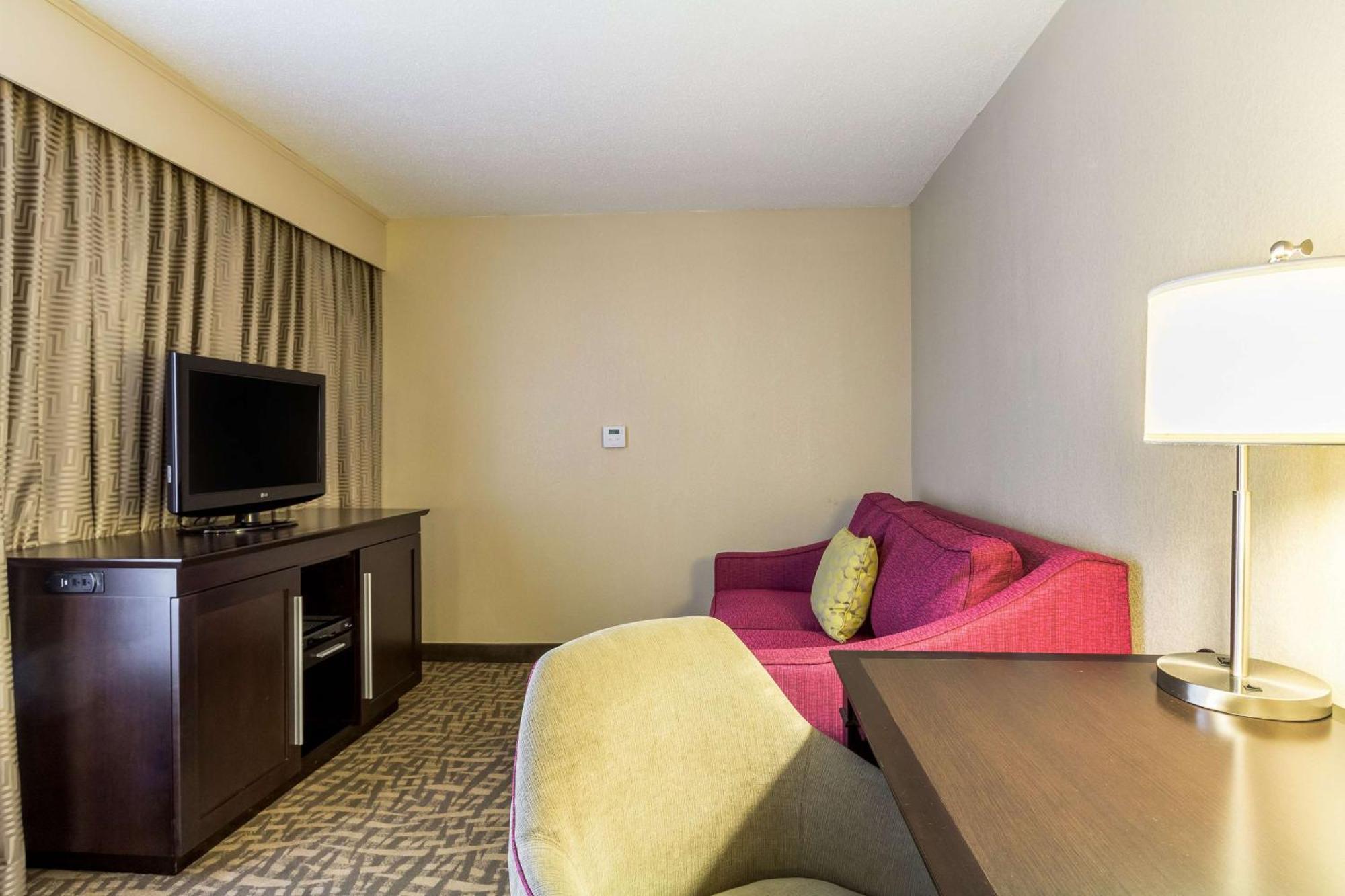 Hampton Inn Jackson Pearl Intrntl Airport מראה חיצוני תמונה